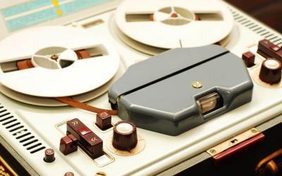 Digital Versus Analog Tape Transcription – Pros And Cons