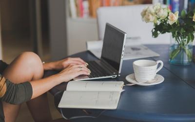 Crafting Compelling Content: Strategies for Engaging Readers and Driving Online Success