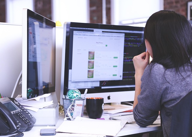Boost Small Business Success with ChatGPT: A Guide to Enhancing Customer Engagement and Efficiency