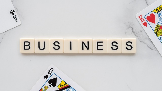 Navigate Solo Success: Key Strategies for Running a One-Person Business Efficiently
