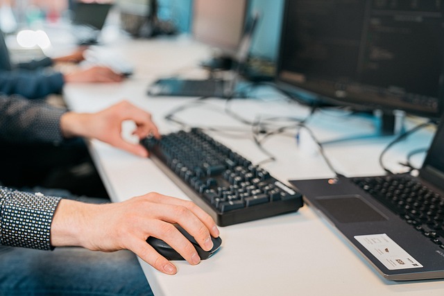 Harness ChatGPT for Your Small Business to Enhance Efficiency and Customer Interaction